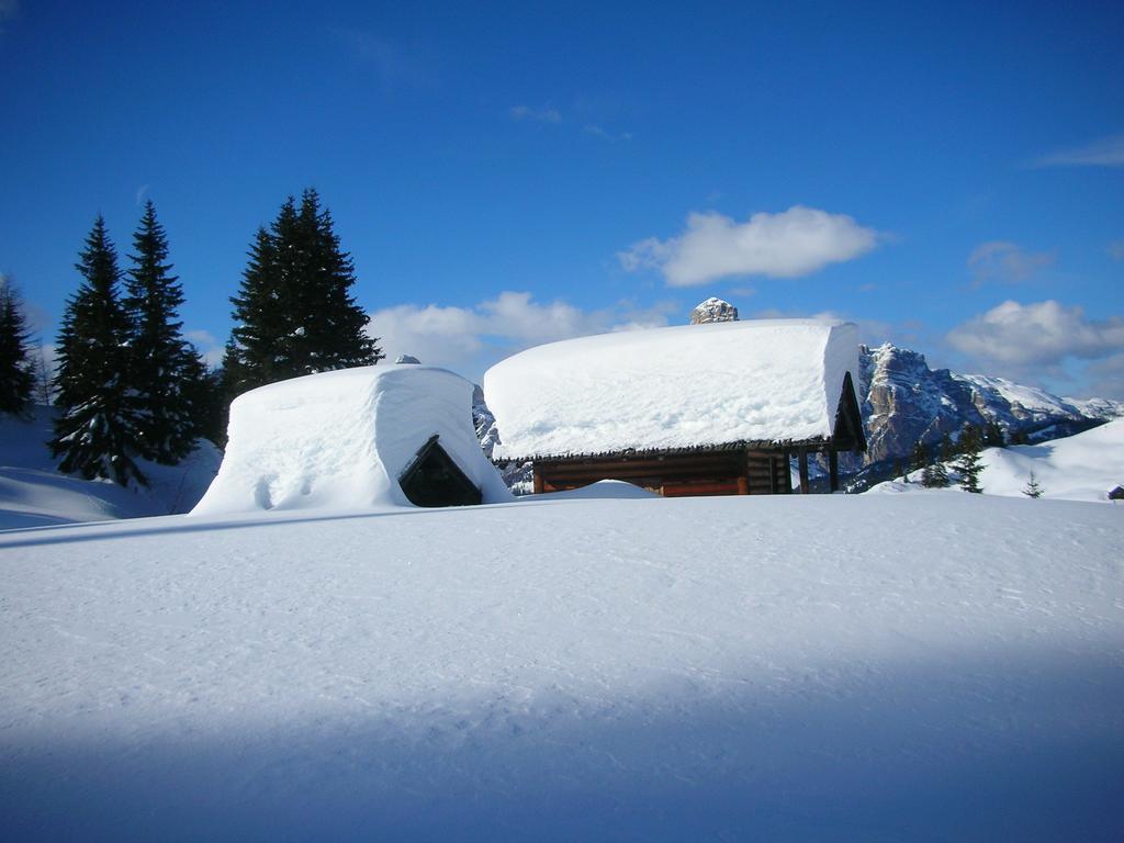 Sporthotel Panorama Corvara In Badia Exterior photo